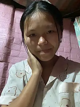 milo bae online show from 03/14/26, 11:44