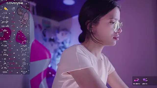 Lana Dreams  online show from 10/15/25, 12:31