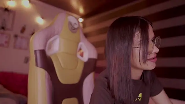 Lana Dreams  online show from 10/22/25, 11:36