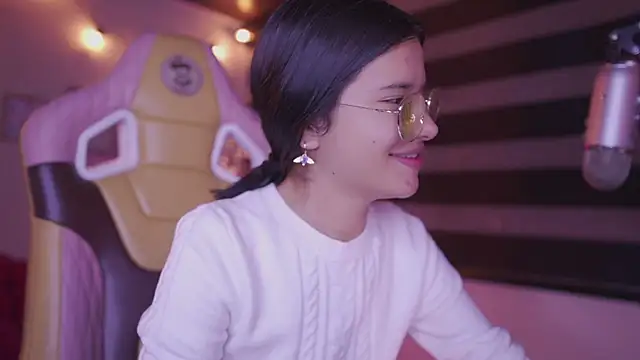 Lana Dreams  online show from 11/08/25, 01:20