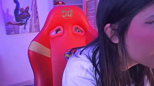 Snapshot of Lana_Dreams_ chatting on 03/19/26, 12:32 Lana Dreams online show from 03/19/26, 12:32