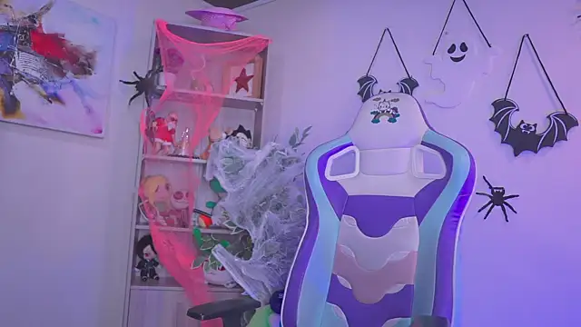 Lana Dreams  online show from 10/31/25, 01:24