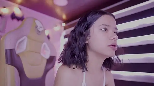 Lana Dreams  online show from 10/11/25, 02:29