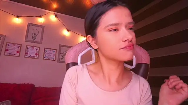 Lana Dreams  online show from 11/26/25, 12:32