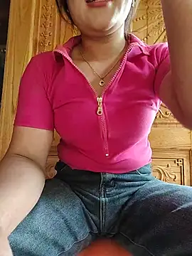 Snapshot of phungtiti chatting on 07/13/26, 01:16 phungtiti online show from 07/13/26, 01:16
