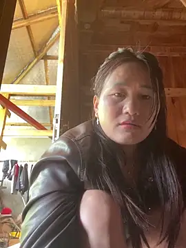 phungtiti online show from 03/25/26, 03:39