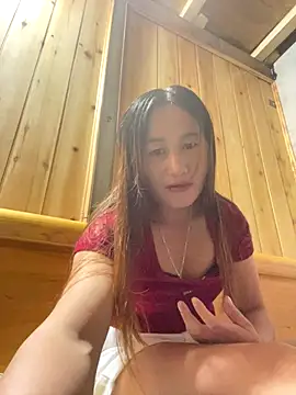 phungtiti online show from 10/13/25, 09:44