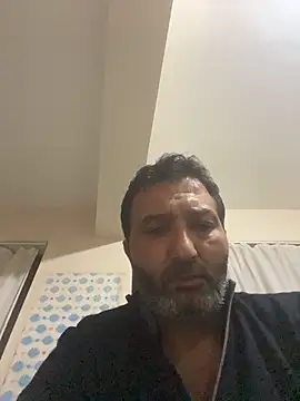 Snapshot of abs1088 chatting on 10/18/25, 08:22 abs1088 online show from 10/18/25, 08:22