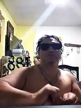 Snapshot of Juancarlosbautistaaguilar chatting on 10/17/25, 03:43 Juancarlosbautistaaguilar online show from 10/17/25, 03:43