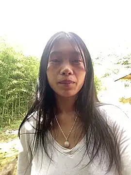 Snapshot of EmLy02 chatting on 10/10/25, 02:12 EmLy02 online show from 10/10/25, 02:12