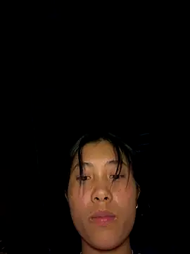 Snapshot of EmLy02 chatting on 10/11/25, 12:06 EmLy02 online show from 10/11/25, 12:06