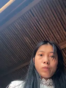 Snapshot of EmLy02 chatting on 10/12/25, 12:12 EmLy02 online show from 10/12/25, 12:12