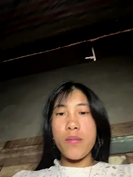 EmLy02 online show from 12/20/25, 09:34