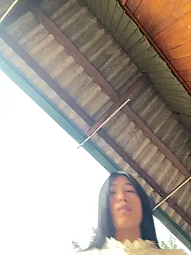 EmLy02 online show from 12/21/25, 12:35