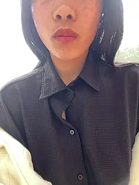 EmLy02 online show from 02/05/26, 02:07