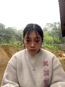 Snapshot of EmLy02 chatting on 03/04/26, 08:00 EmLy02 online show from 03/04/26, 08:00