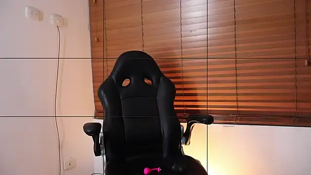 VioletaLorette online show from 11/07/25, 03:33