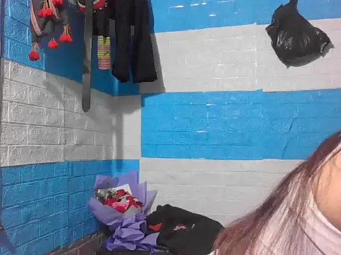 fanchunn online show from 10/18/25, 01:24