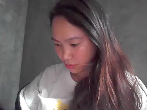 fanchunn online show from 12/18/25, 01:37