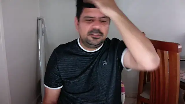 Snapshot of Diabloproducciones chatting on 11/09/25, 12:31 Diabloproducciones online show from 11/09/25, 12:31