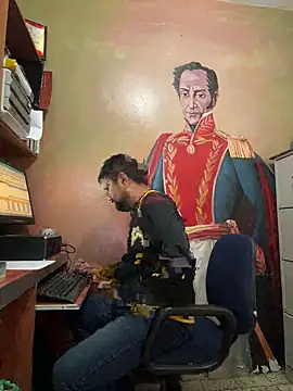 Snapshot of Diabloproducciones chatting on 09/25/25, 02:12 Diabloproducciones online show from 09/25/25, 02:12