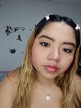 Emily  Hott online show from 05/22/26, 11:47