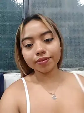 Emily  Hott online show from 11/08/25, 06:28