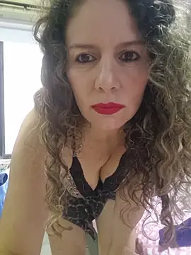 Snapshot of Nina_vallon chatting on 11/13/25, 02:32 Nina vallon online show from 11/13/25, 02:32