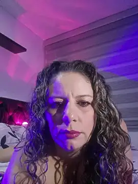 Snapshot of Nina_vallon chatting on 06/12/26, 10:35 Nina vallon online show from 06/12/26, 10:35