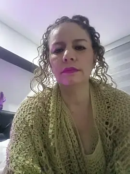 Snapshot of Nina_vallon chatting on 06/11/26, 10:34 Nina vallon online show from 06/11/26, 10:34