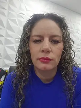 Snapshot of Nina_vallon chatting on 06/05/26, 10:43 Nina vallon online show from 06/05/26, 10:43