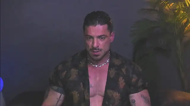 Snapshot of dennis_cox1 chatting on 11/28/25, 07:19 dennis cox1 online show from 11/28/25, 07:19