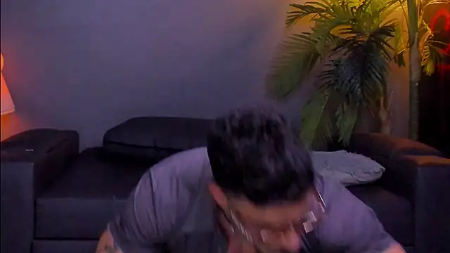 Snapshot of dennis_cox1 chatting on 11/09/25, 06:06 dennis cox1 online show from 11/09/25, 06:06