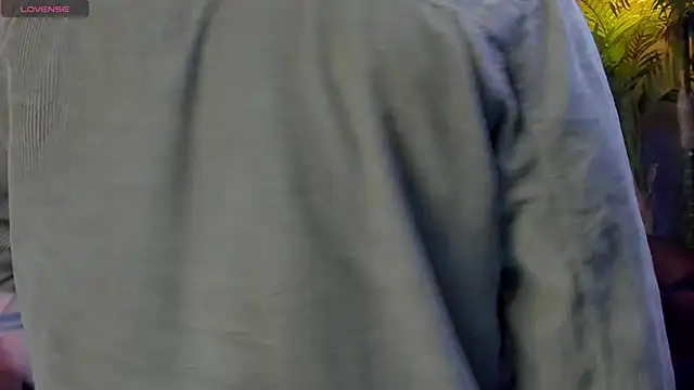 Snapshot of dennis_cox1 chatting on 10/31/25, 09:17 dennis cox1 online show from 10/31/25, 09:17