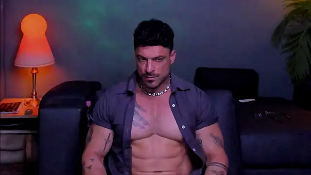 Snapshot of dennis_cox1 chatting on 11/13/25, 06:39 dennis cox1 online show from 11/13/25, 06:39