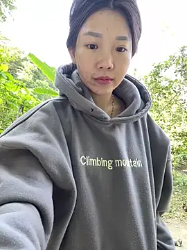 Miumieu online show from 11/29/25, 02:01