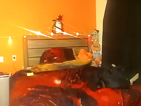 LusciousKandy online show from 10/04/25, 11:56