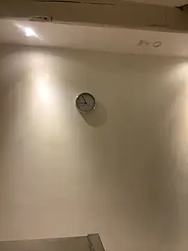 AZOPMOB18999 online show from 12/03/25, 07:57