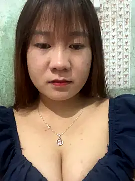 qinejr37 online show from 12/19/25, 01:31