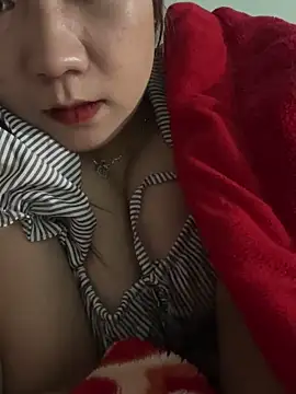 qinejr37 online show from 11/23/25, 01:54