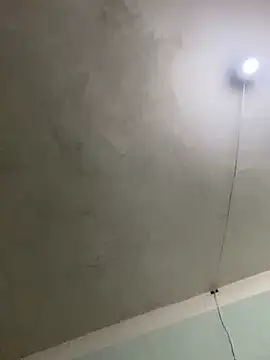 qinejr37 online show from 11/25/25, 02:12