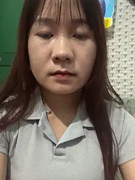 qinejr37 online show from 10/20/25, 01:00