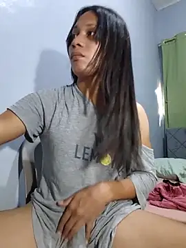 Snapshot of missruffa chatting on 05/06/26, 06:06 missruffa online show from 05/06/26, 06:06