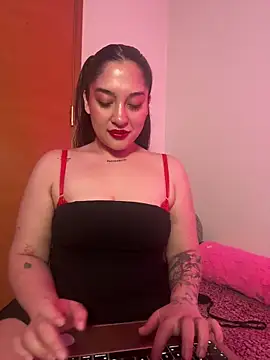 smokemilv online show from 11/14/25, 06:06