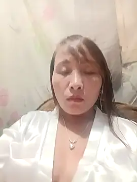 Missa kute20 online show from 09/26/25, 01:07