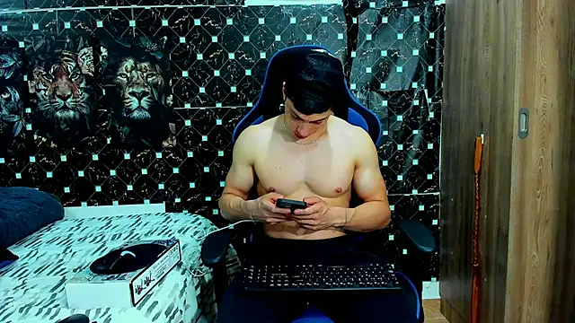 javiersexymann online show from 05/17/26, 01:05