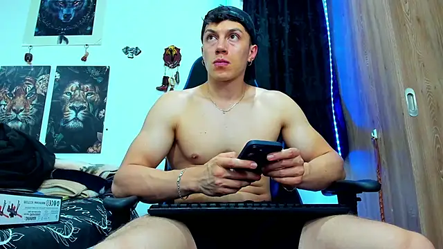 Snapshot of javiersexymann chatting on 03/22/25, 06:33 javiersexymann online show from 03/22/25, 06:33