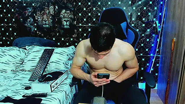 Snapshot of javiersexymann chatting on 07/01/26, 05:52 javiersexymann online show from 07/01/26, 05:52
