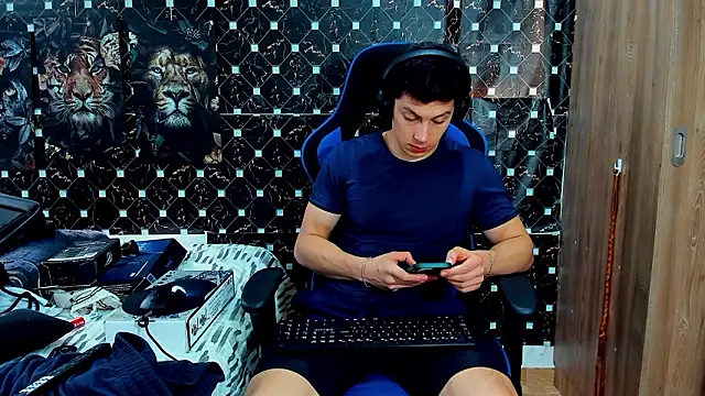 javiersexymann online show from 03/20/26, 08:21