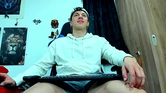 Snapshot of javiersexymann chatting on 02/27/25, 05:07 javiersexymann online show from 02/27/25, 05:07